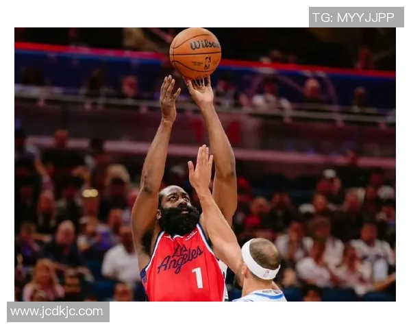 哈登砍35+10+11！仍遭老鹰17分反转，这一战我完全看清5个实际